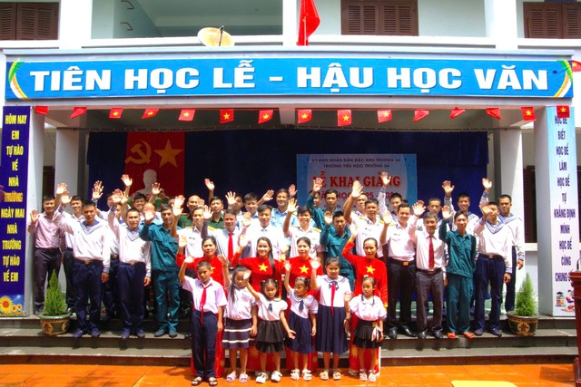 TOÀN CẢNH: LỄ KHAI GIẢNG ĐẶC BIỆT và Kỷ niệm 80 năm thành lập Bộ Quốc gia Giáo dục- Ảnh 26.