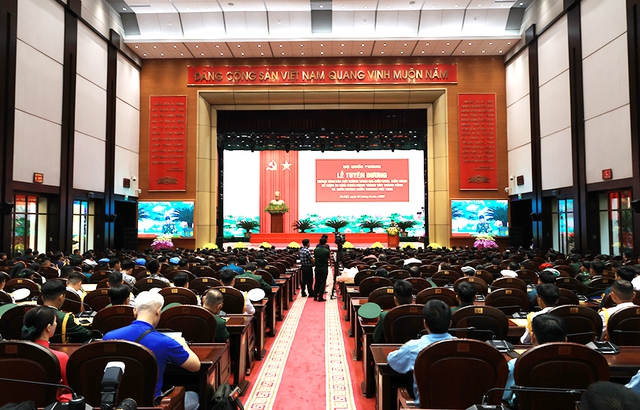 Tuyên dương thành tích các lực lượng tham gia diễu binh, diễu hành A80- Ảnh 4. Tuyên dương thành tích các lực lượng tham gia diễu binh, diễu hành A80- Ảnh 4.