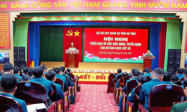 Rà soát, tuyển dụng cán bộ, công chức Ban Chỉ huy Quân sự cấp xã vào Quân đội, phong sĩ quan- Ảnh 1.
