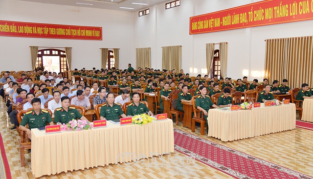 Bổ nhiệm 62 Chính trị viên phó; điều động 99 quân nhân về Ban Chỉ huy quân sự cấp xã- Ảnh 1.