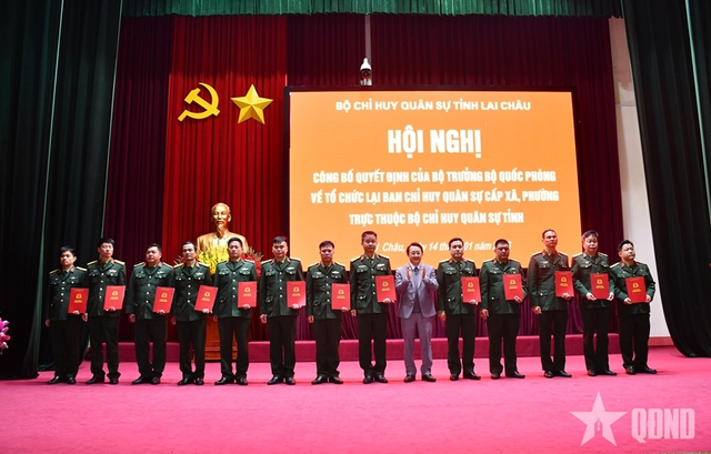Bổ nhiệm 38 Chỉ huy trưởng Ban Chỉ huy Quân sự xã, phường; nhanh chóng kiện toàn tổ chức, biên chế- Ảnh 3.