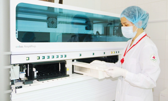 Tổ chức lại trung tâm y tế; chuyển nhiệm vụ y tế dự phòng, dân số về trạm y tế- Ảnh 1. Tổ chức lại trung tâm y tế; chuyển nhiệm vụ y tế dự phòng, dân số về trạm y tế- Ảnh 1.