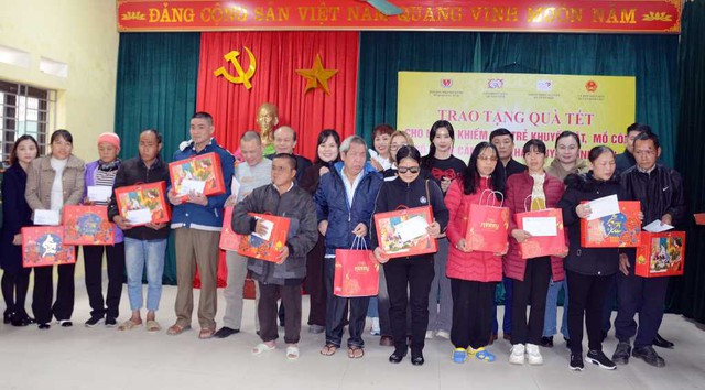 Dự kiến ngân sách chi thăm hỏi, tặng quà Tết Nguyên đán Bính Ngọ- Ảnh 1.