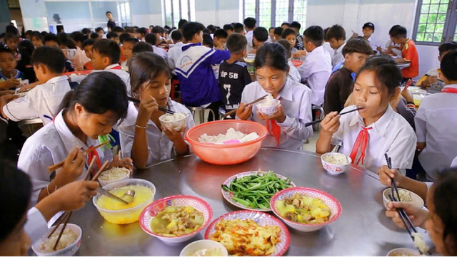 Đề xuất chính sách ăn trưa với học sinh tiểu học và trung học cơ sở vùng đồng bào dân tộc thiểu số và miền núi- Ảnh 1.