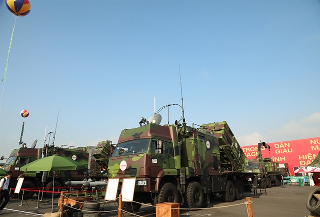 ĐẠI TƯỚNG PHAN VĂN GIANG: TOÀN QUÂN TIẾP TỤC ĐIỀU CHỈNH TỔ CHỨC 'TINH, GỌN, MẠNH'; QUYẾT TÂM NGHIÊN CỨU, SẢN XUẤT VŨ KHÍ, TRANG BỊ TIÊN TIẾN, HIỆN ĐẠI- Ảnh 6.