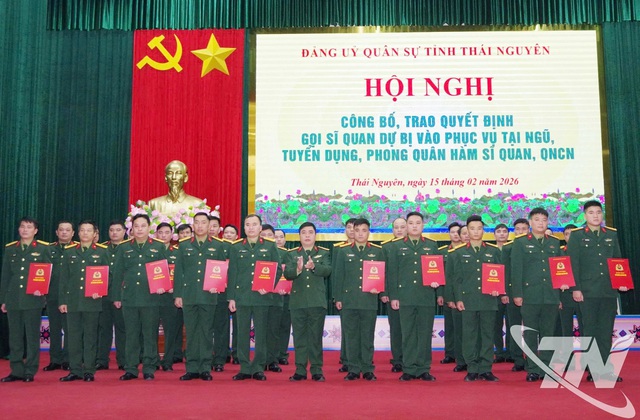 Kiện toàn Ban Chỉ huy Quân sự cấp xã: Gọi, tuyển dụng, phong hàm sĩ quan 222 nhân sự- Ảnh 1.