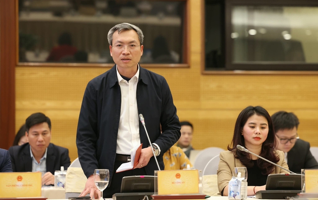 Bộ Công an khuyến khích phản ánh vi phạm giao thông qua VNeID, VNeTraffic- Ảnh 1.