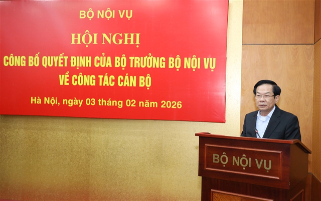 Bổ nhiệm Chánh Văn phòng Bộ Nội vụ- Ảnh 2.