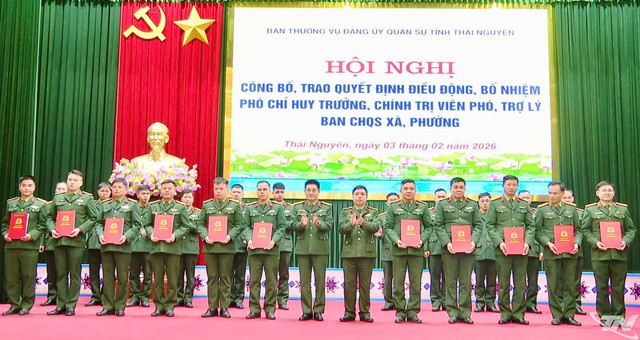 Bổ nhiệm Phó Chỉ huy trưởng, Chính trị viên phó, Trợ lý Ban Chỉ huy quân sự cấp xã- Ảnh 1.