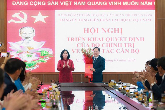 Bộ Chính trị chỉ định đồng chí Nguyễn Anh Tuấn giữ chức Bí thư Đảng ủy Tổng Liên đoàn Lao động Việt Nam- Ảnh 1.