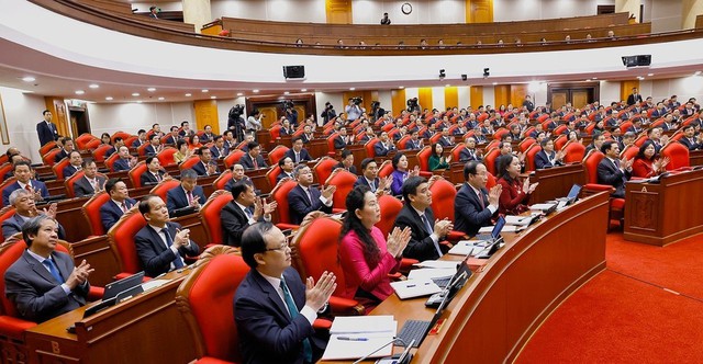 HỘI NGHỊ TRUNG ƯƠNG 2: XEM XÉT, THẢO LUẬN, QUYẾT ĐỊNH NHIỀU NỘI DUNG ĐẶC BIỆT QUAN TRỌNG- Ảnh 6.