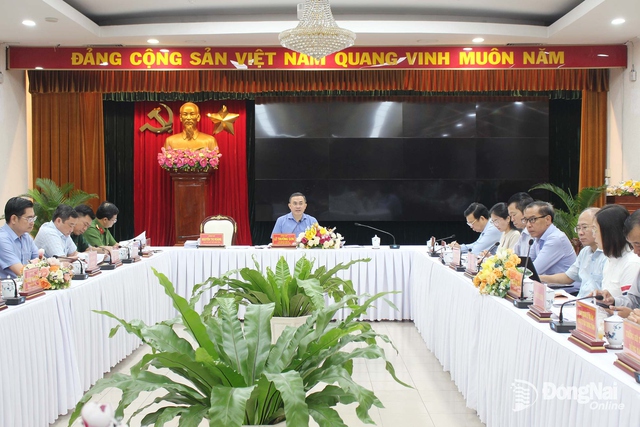 Lấy ý kiến nhân dân về Đề án THÀNH LẬP CÁC PHƯỜNG và THÀNH LẬP THÀNH PHỐ ĐỒNG NAI trực thuộc Trung ương- Ảnh 5. Lấy ý kiến nhân dân về Đề án THÀNH LẬP CÁC PHƯỜNG và THÀNH LẬP THÀNH PHỐ ĐỒNG NAI trực thuộc Trung ương- Ảnh 5.