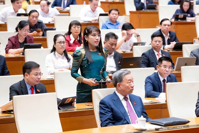 QUỐC HỘI THẢO LUẬN KẾ HOẠCH PHÁT TRIỂN KINH TẾ-XÃ HỘI 5 NĂM 2026 - 2030- Ảnh 5.