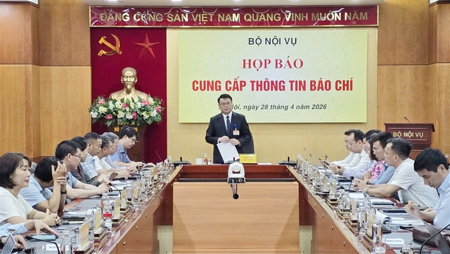 Sắp xếp tinh gọn, giảm số lượng thôn, tổ dân phố; hoàn thiện chế độ, chính sách đối với người hoạt động không chuyên trách- Ảnh 5.