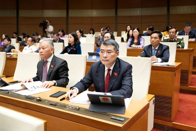 TOÀN CẢNH: PHIÊN KHAI MẠC KỲ HỌP THỨ NHẤT; LỄ TUYÊN THỆ NHẬM CHỨC CỦA ĐỒNG CHÍ TRẦN THANH MẪN, CHỦ TỊCH QUỐC HỘI KHÓA XVI- Ảnh 11.