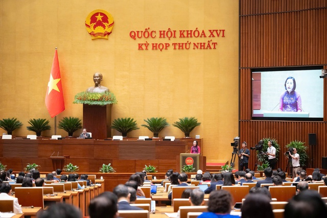 TOÀN CẢNH: PHIÊN KHAI MẠC KỲ HỌP THỨ NHẤT; LỄ TUYÊN THỆ NHẬM CHỨC CỦA ĐỒNG CHÍ TRẦN THANH MẪN, CHỦ TỊCH QUỐC HỘI KHÓA XVI- Ảnh 20.