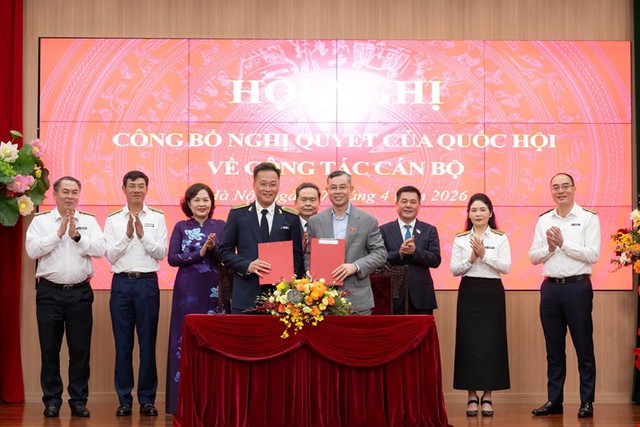 Chủ tịch Quốc hội Trần Thanh Mẫn giao trọng trách cho tân Tổng Kiểm toán nước Nguyễn Hữu Nghĩa- Ảnh 5. Chủ tịch Quốc hội Trần Thanh Mẫn giao trọng trách cho tân Tổng Kiểm toán nước Nguyễn Hữu Nghĩa- Ảnh 5.