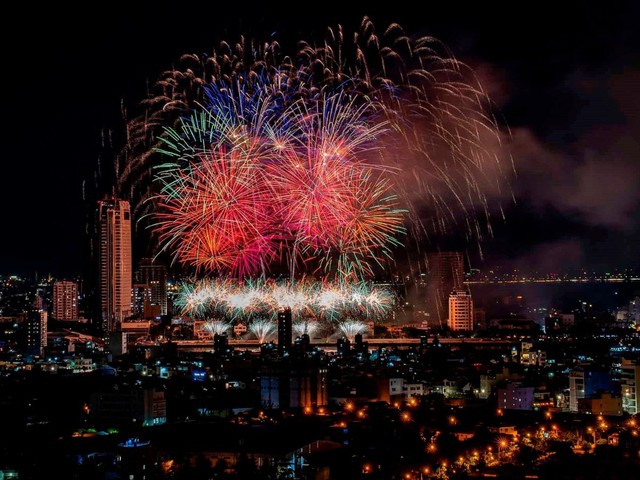 Lịch thi đấu LỄ HỘI PHÁO HOA QUỐC TẾ ĐÀ NẴNG DIFF 2026- Ảnh 4. Lịch thi đấu LỄ HỘI PHÁO HOA QUỐC TẾ ĐÀ NẴNG DIFF 2026- Ảnh 4.