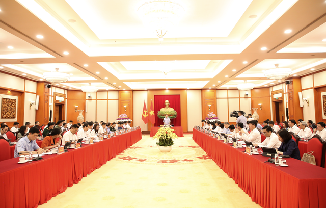 TỔNG BÍ THƯ, CHỦ TỊCH NƯỚC TÔ LÂM: MỌI CHÍNH SÁCH GIÁO DỤC PHẢI ĐƯỢC ĐO BẰNG SỰ TIẾN BỘ, HẠNH PHÚC VÀ TƯƠNG LAI CỦA NGƯỜI HỌC- Ảnh 1. TỔNG BÍ THƯ, CHỦ TỊCH NƯỚC TÔ LÂM: MỌI CHÍNH SÁCH GIÁO DỤC PHẢI ĐƯỢC ĐO BẰNG SỰ TIẾN BỘ, HẠNH PHÚC VÀ TƯƠNG LAI CỦA NGƯỜI HỌC- Ảnh 1.