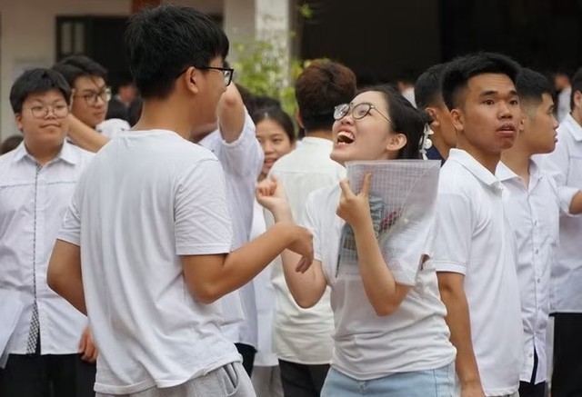 TUYỂN SINH 2026: 3 SAI LẦM PHỔ BIẾN; khuyến cáo thí sinh "CHUYỂN CHIẾN LƯỢC" đăng ký NGUYỆN VỌNG XÉT TUYỂN- Ảnh 1. TUYỂN SINH 2026: 3 SAI LẦM PHỔ BIẾN; khuyến cáo thí sinh "CHUYỂN CHIẾN LƯỢC" đăng ký NGUYỆN VỌNG XÉT TUYỂN- Ảnh 1.