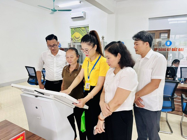 Khẩn trương sắp xếp tổ chức bộ máy; tinh giản biên chế 5-10% giai đoạn 2027-2031- Ảnh 1.