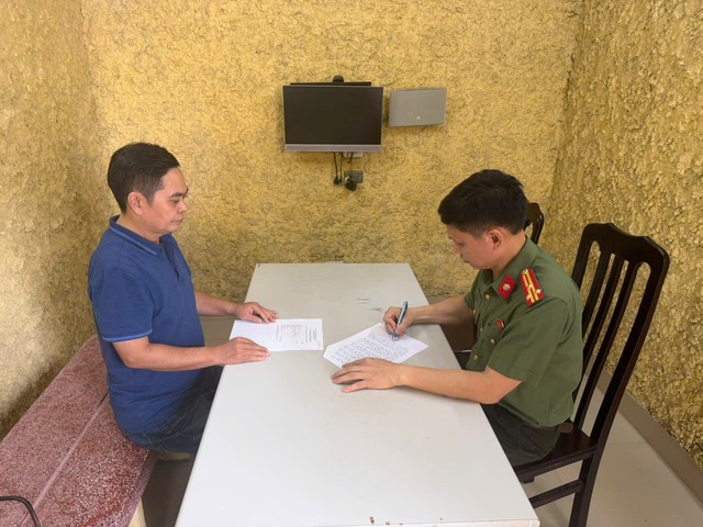 Mở rộng vụ án Nguyễn Thành Nam: Khởi tố Giám đốc, Tổng Biên tập, Trưởng Ban Biên tập Nhà xuất bản Hội Nhà văn- Ảnh 2.