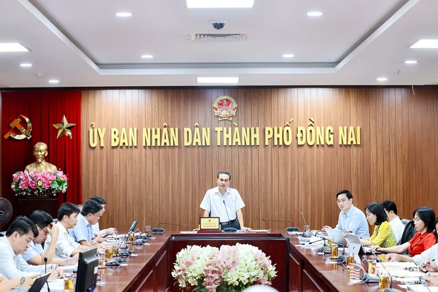 Khẩn trương sắp xếp, sáp nhập trường học; lựa chọn đội ngũ cán bộ quản lý phải là những người tiêu biểu- Ảnh 1.