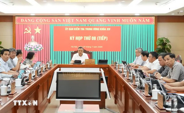 Ủy ban Kiểm tra Trung ương thi hành kỷ luật 3 đảng viên; đề nghị xem xét kỷ luật 4 đảng viên- Ảnh 1.