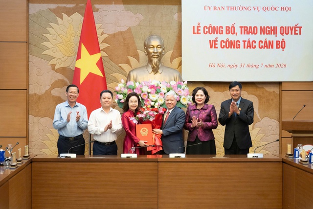 Bổ nhiệm Trợ lý Phó Chủ tịch Quốc hội; kiện toàn nhân sự Đảng bộ Ủy ban Quốc phòng, An ninh và Đối ngoại- Ảnh 1.