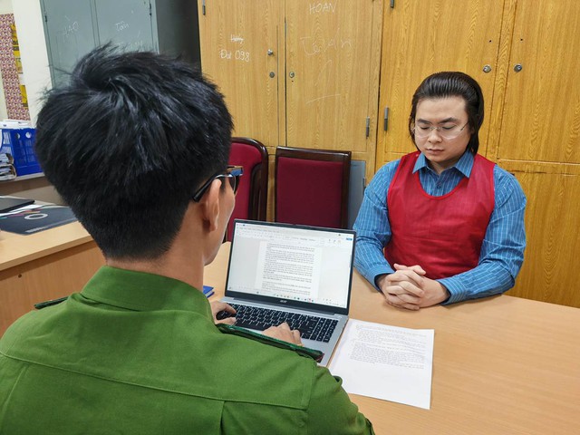 Khởi tố, bắt tạm giam Phạm Tuấn ENTERTAINMENT "đàn em của Khá Bảnh" cùng ổ nhóm giang hồ mạng- Ảnh 1.