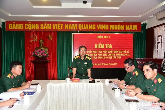 Triển khai giải thể, tổ chức lại Ban Chỉ huy Phòng thủ khu vực, điều chuyển, thành lập các đơn vị mới- Ảnh 5.