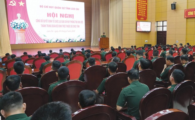 Giải thể, tổ chức lại Ban Chỉ huy phòng thủ khu vực: Nhanh chóng ổn định tổ chức, biên chế, hoạt động nề nếp, hiệu quả- Ảnh 1.