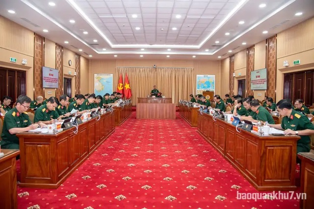 Triển khai giải thể, tổ chức lại Ban Chỉ huy Phòng thủ khu vực, điều chuyển, thành lập các đơn vị mới- Ảnh 1.
