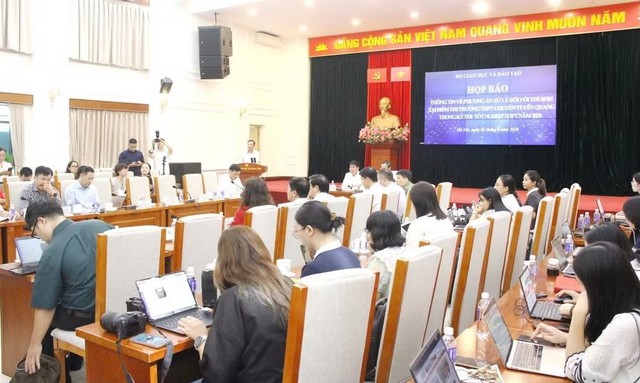 Vụ ĐIỂM THI Trường THPT Chuyên Tuyên Quang: KHỞI TỐ 29 bị can; PHƯƠNG ÁN XỬ LÝ đối với THÍ SINH- Ảnh 4.