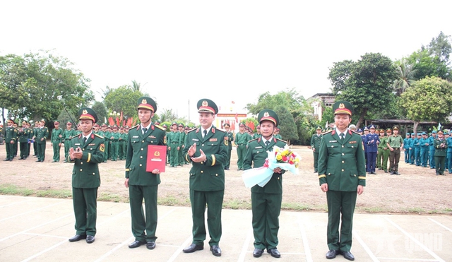 Sắp xếp, kiện toàn tổ chức lực lượng quân sự địa phương: Thành lập 2 Trung đoàn Bộ binh và Tiểu đoàn Hỗn hợp bảo vệ biển đảo- Ảnh 2.