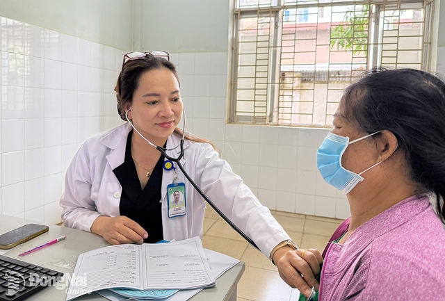 Kiến nghị kịp thời ban hành các chính sách nhằm nâng cao chất lượng đội ngũ y bác sĩ Trạm Y tế cấp xã- Ảnh 1.