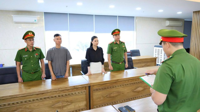 Khởi tố, bắt tạm giam một loạt cán bộ trật tự đô thị; lãnh đạo, nhân viên điện lực, cấp nước...- Ảnh 4.