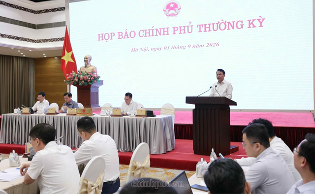 Tổ chức tốt Lễ Khai giảng; tập trung sắp xếp cơ sở giáo dục đại học, nghề nghiệp; bảo đảm tốt chế độ đối với học sinh diện chính sách, yếu thế...- Ảnh 1.