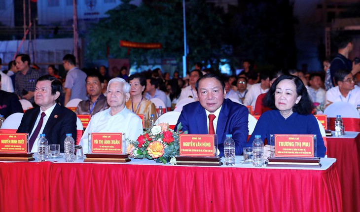 Đặc sắc Chương trình nghệ thuật Điện Biên Phủ - Mốc vàng lịch sử - Ảnh 4. Đặc sắc Chương trình nghệ thuật Điện Biên Phủ - Mốc vàng lịch sử - Ảnh 4.