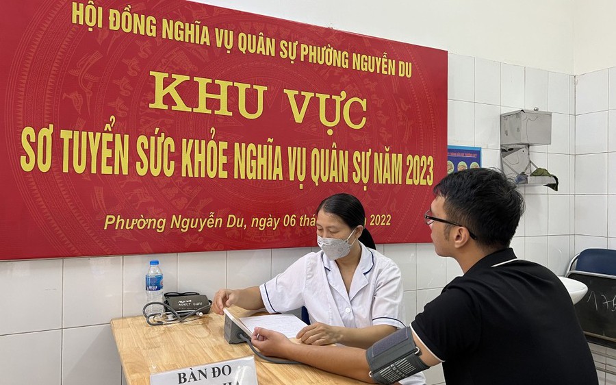 Kiến nghị sửa Bộ luật Hình sự để xử lý người không chấp hành lệnh gọi khám tuyển nghĩa vụ quân sự