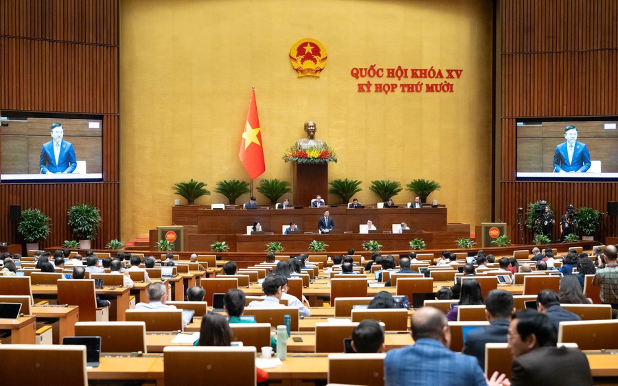 Tăng tốc xây dựng chính sách tiền lương mới; bố trí đủ nhân sự cho cấp xã