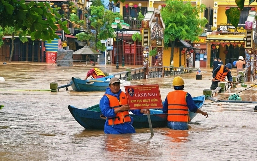 Thủ tướng chỉ đạo khắc phục hậu quả thiên tai với tinh thần khẩn trương nhất, quyết liệt nhất, hiệu quả nhất