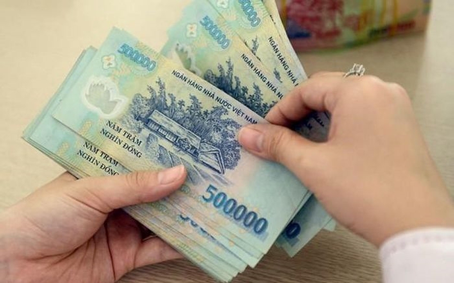 Khẩn trương rà soát, sửa đổi, bổ sung các quy định về  tiền lương, phụ cấp với cán bộ, công chức, viên chức