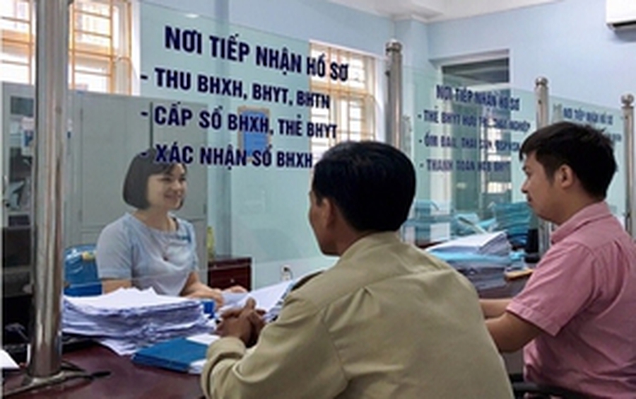 Thủ tục chế độ với người lao động không đủ điều kiện hưởng lương hưu và chưa đủ tuổi hưởng trợ cấp hưu trí xã hội