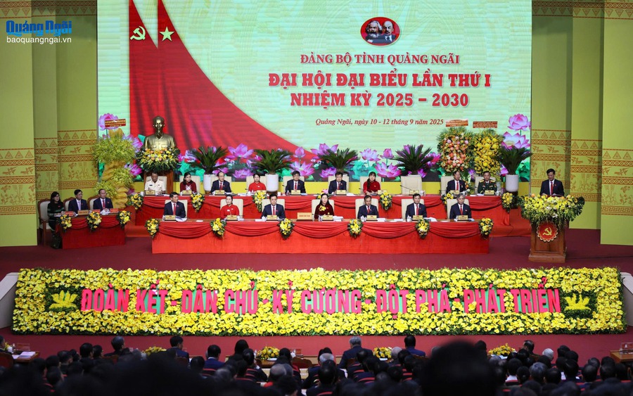 Đại hội Đảng bộ cấp tỉnh đầu tiên trong cả nước