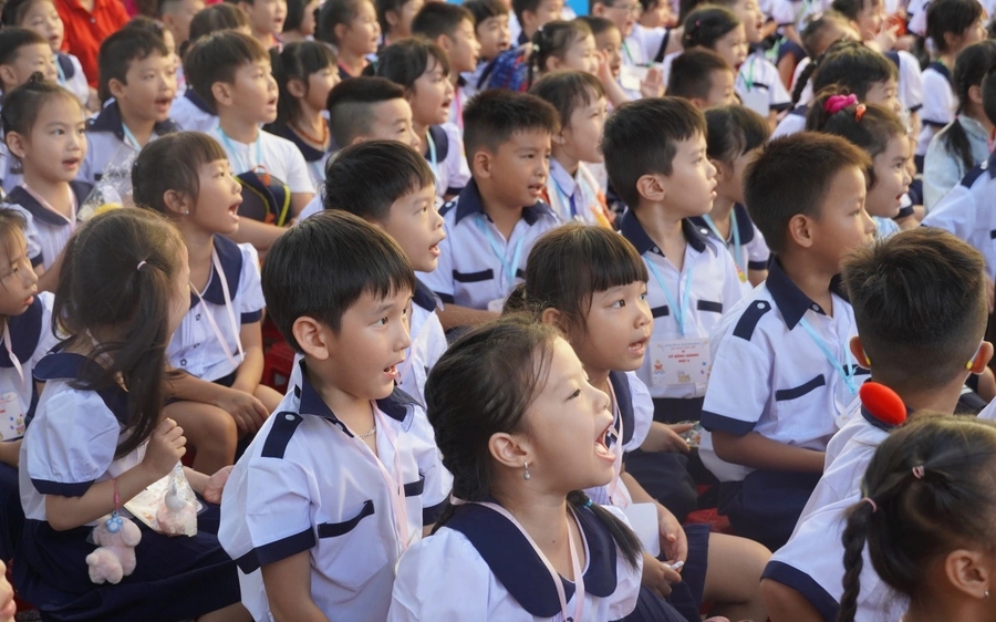 Lý do học sinh lớp 1 đóng bảo hiểm y tế 15 tháng