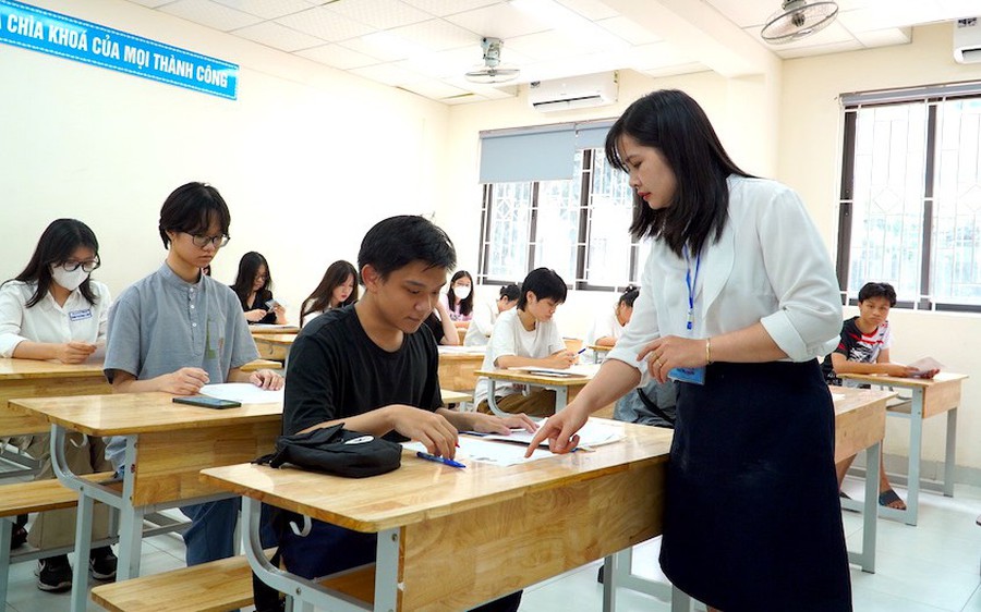 Đề xuất điều kiện, hình thức hợp đồng với nhà giáo hợp đồng toàn thời gian sau khi nghỉ hưu