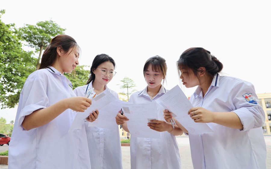 THI TỐT NGHIỆP THPT 2026: Đề thi môn Hóa học, gợi ý đáp án