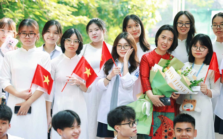 Hướng dẫn quản lý đội ngũ nhà giáo, sắp xếp, bổ nhiệm chức danh, thực hiện chế độ, chính sách, xếp lương...
