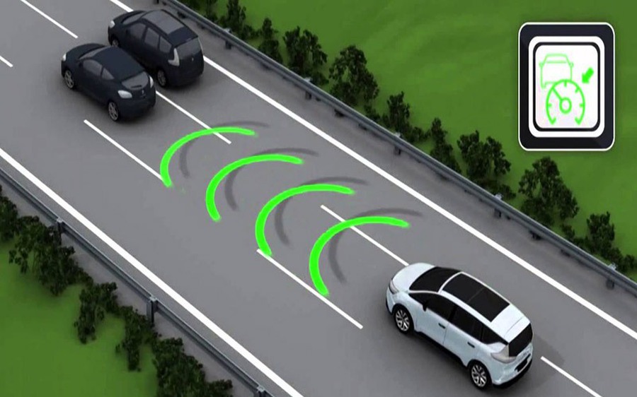 Khẩn trương nghiên cứu, xử lý kiến nghị xử phạt vi phạm khoảng cách an toàn chạy xe trên cao tốc
